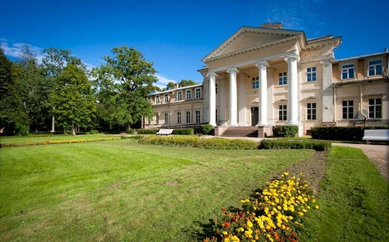 Krimuldas Muiza Sigulda Exterior photo